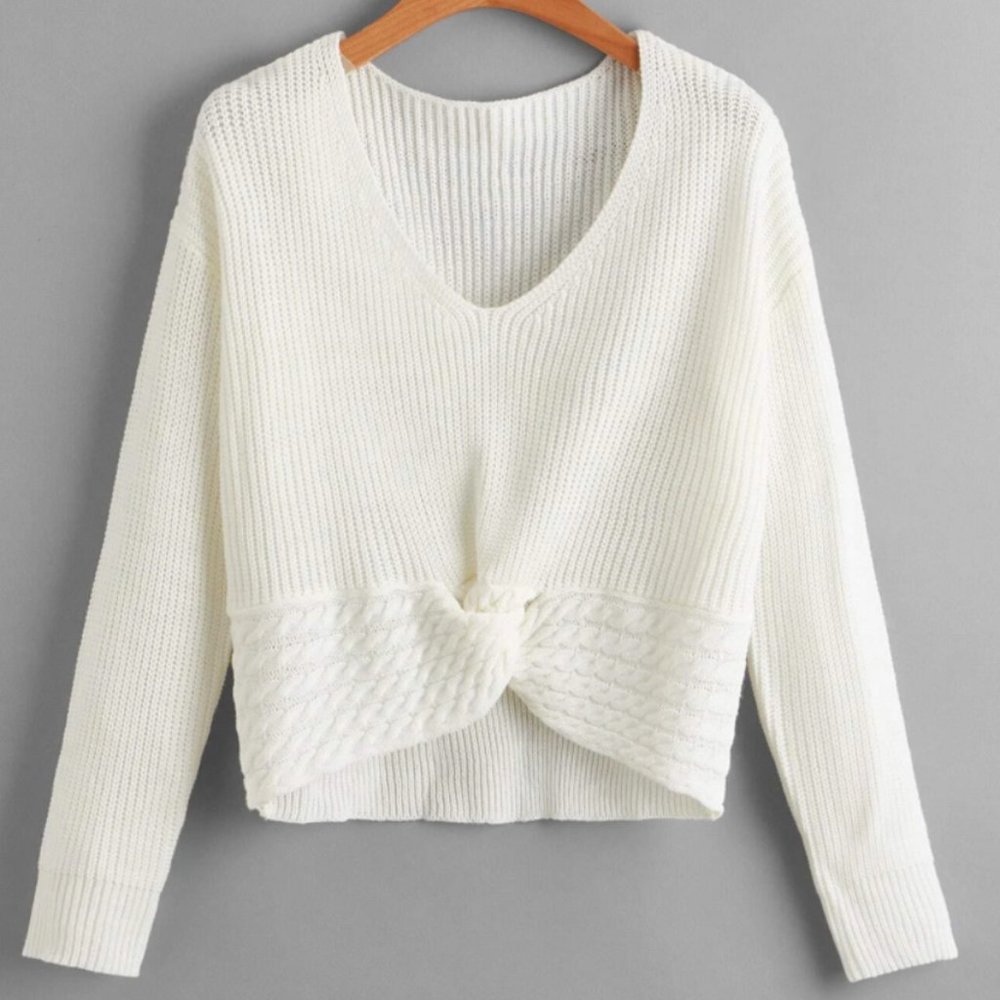 [USED]V Neck Twist Front Sweater
